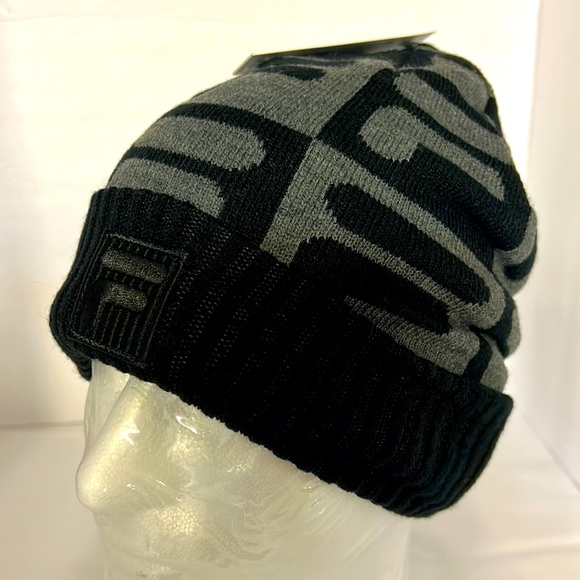 Fila black gray NWT Beanie 95% acrylic 4% polyester 1% spandex OS UNISEX - Picture 1 of 7